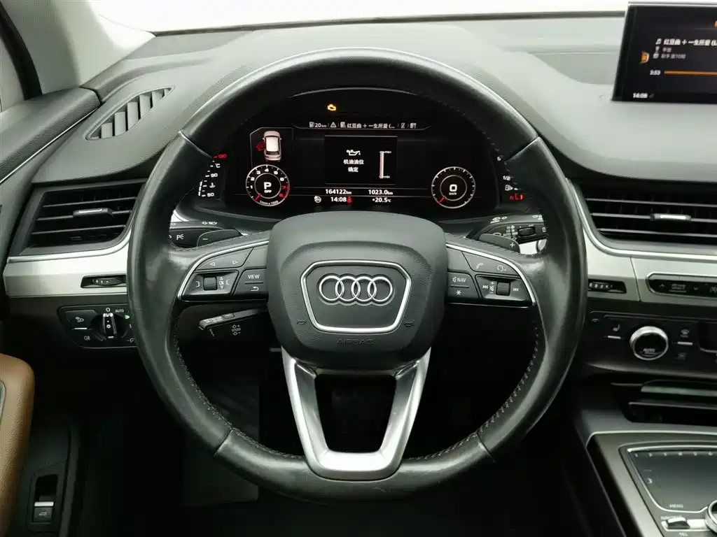 Audi Q7 2017 — фото 11