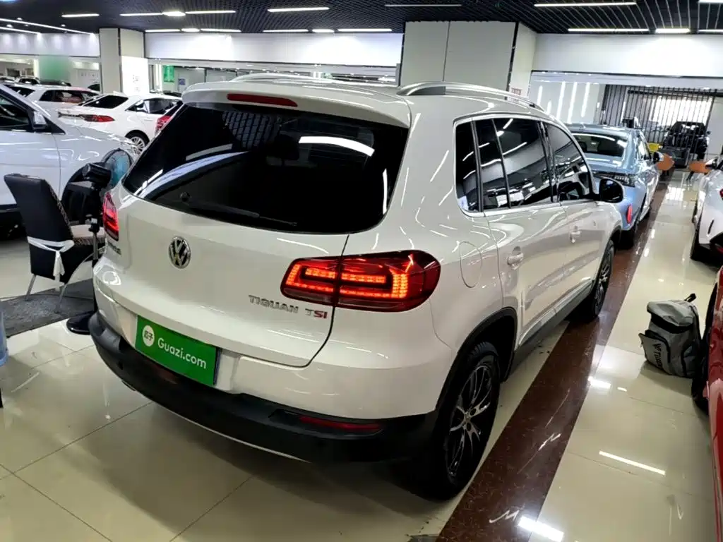 Volkswagen Tiguan 2015