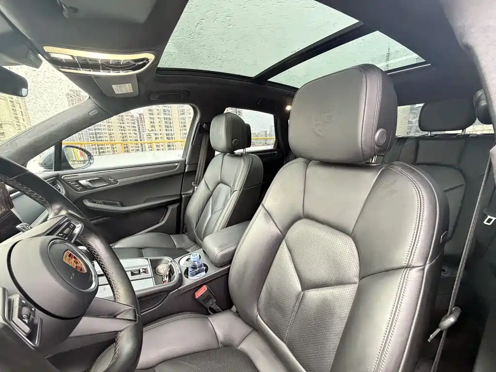 Porsche Macan 2022 — фото 13
