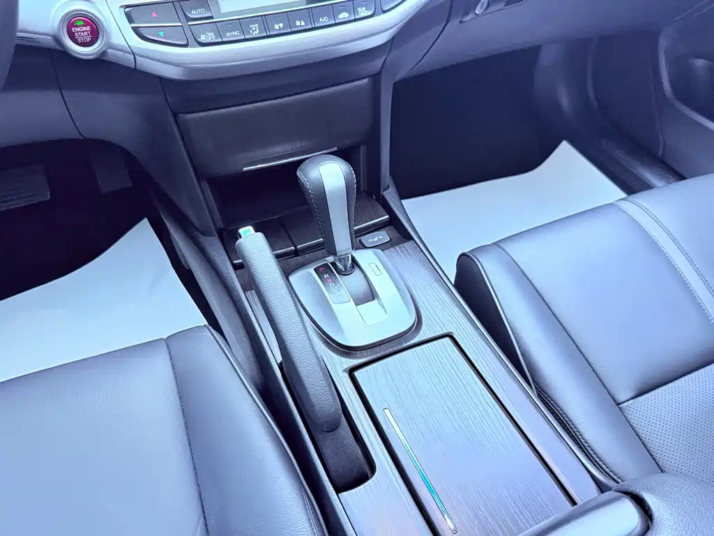 Honda Crosstour 2015 — фото 12
