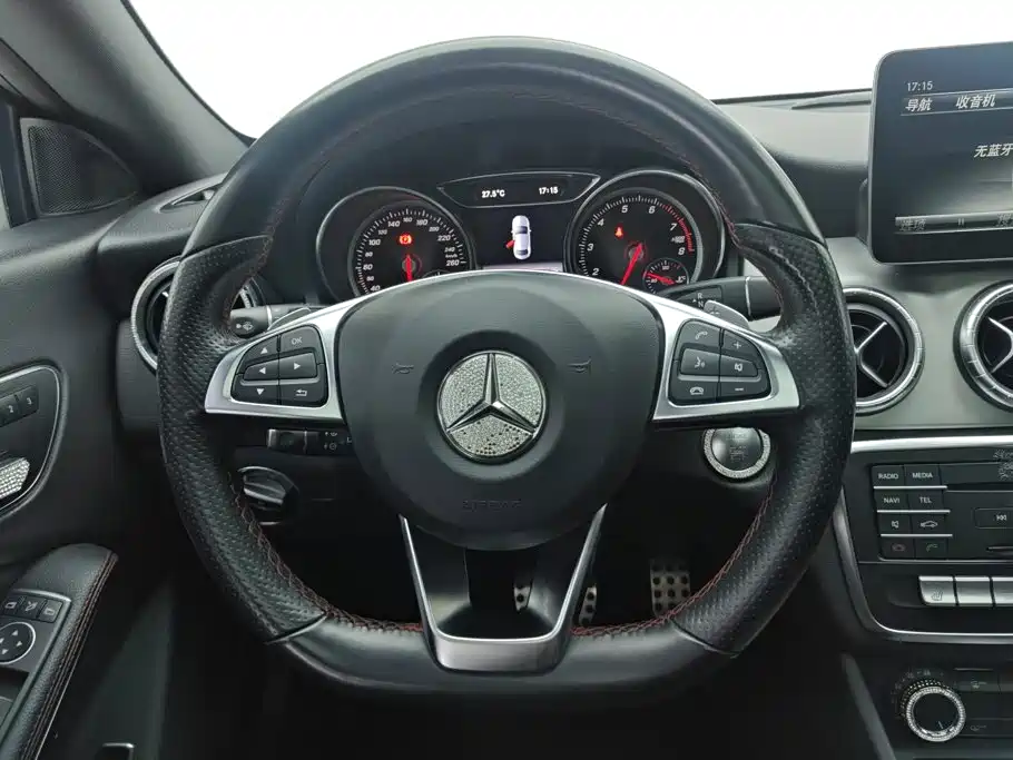 Mercedes-Benz CLA 2018 — фото 15