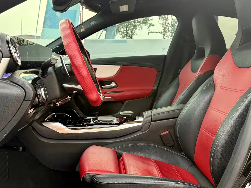 Mercedes-Benz CLA AMG 2021 — фото 12