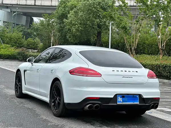 Porsche Panamera 2016