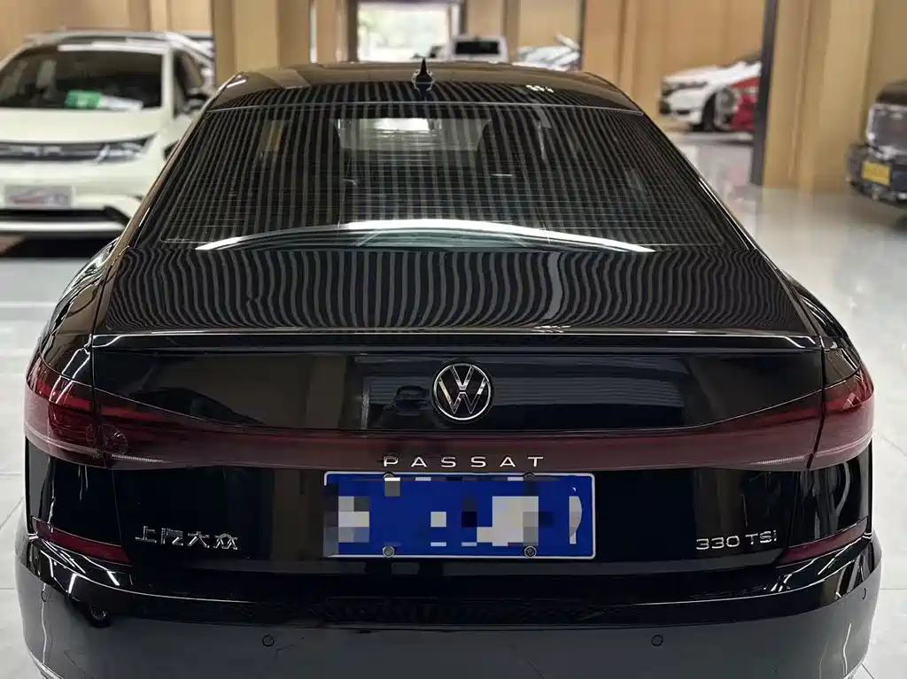 Volkswagen Passat 2023