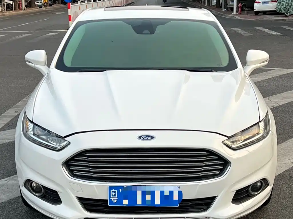 Ford Mondeo 2014 — фото 2