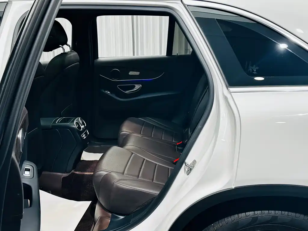 Mercedes-Benz GLC 2023 — фото 13