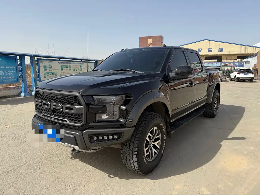 Ford F-150 Raptor 2018 — фото 1