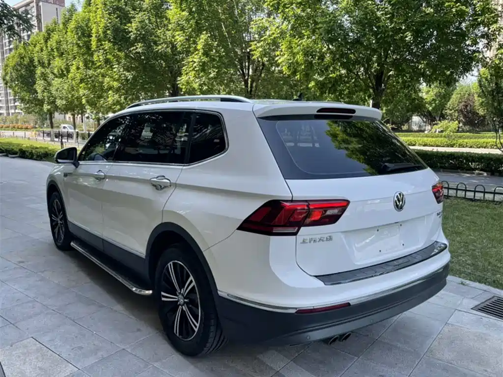 Volkswagen Tiguan L 2019 — фото 22