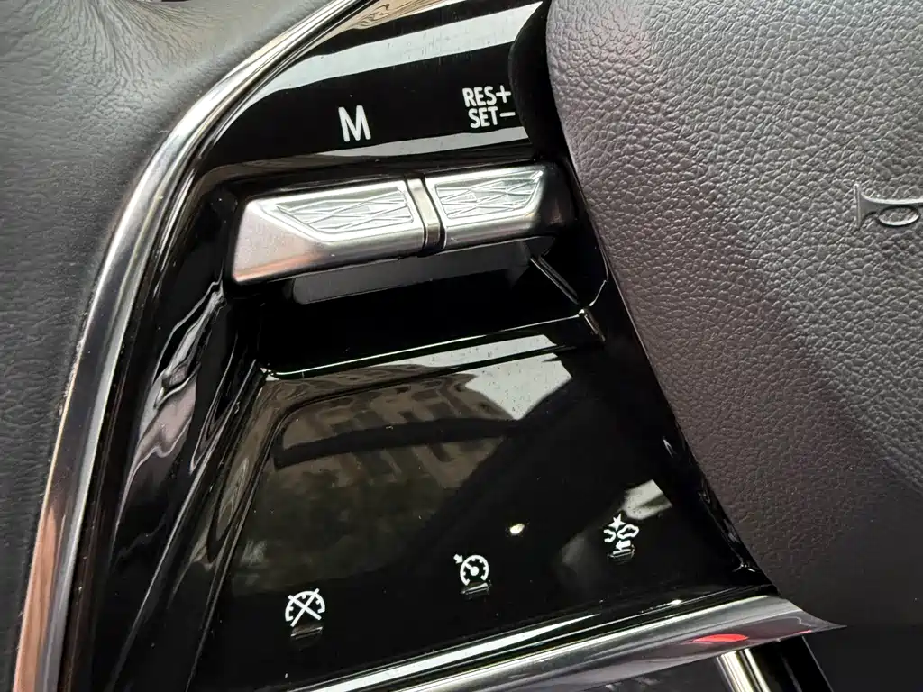 Cadillac XT5 2024 — фото 19