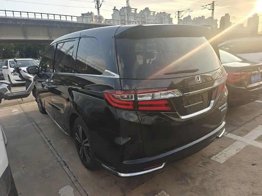 Honda Odyssey 2019 — фото 4