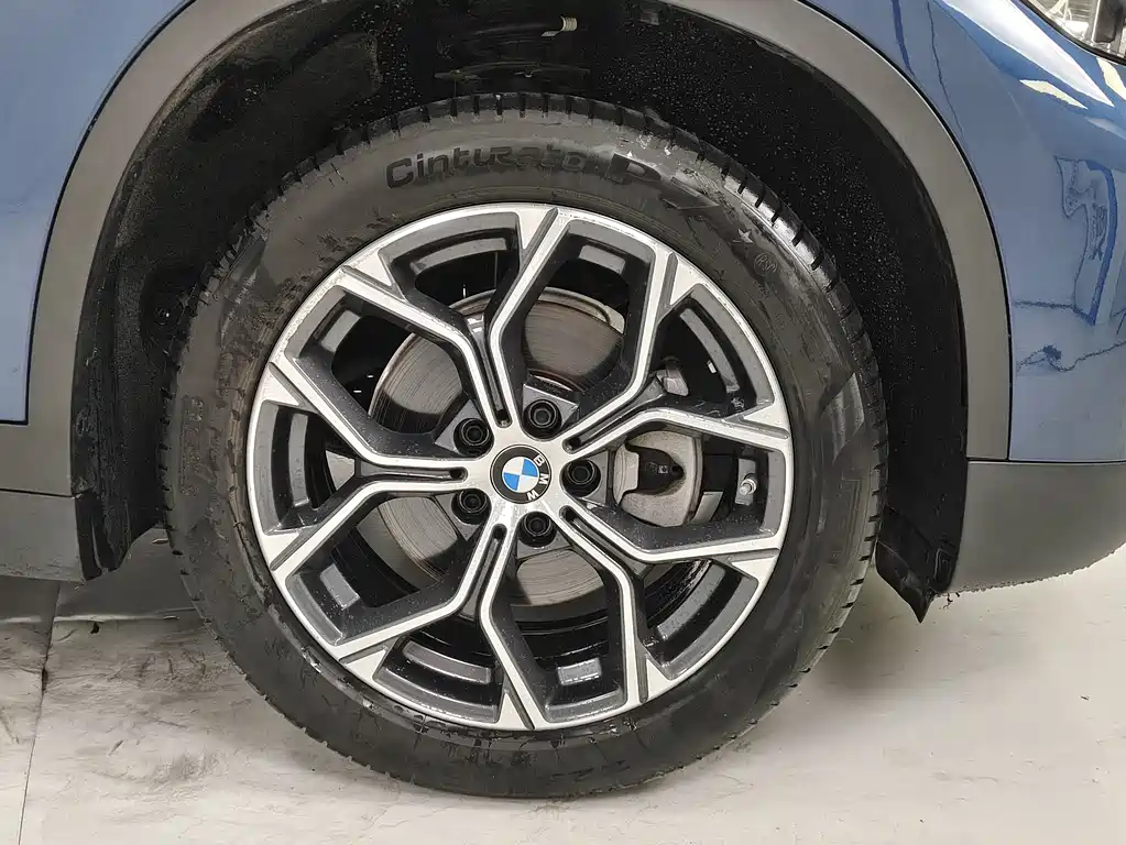 BMW X1 2022 — фото 4