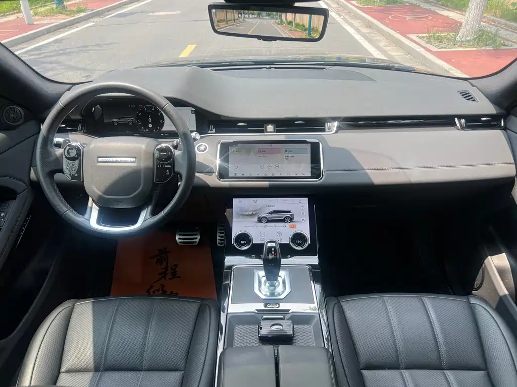 Land Rover Evoque 2021 — фото 8