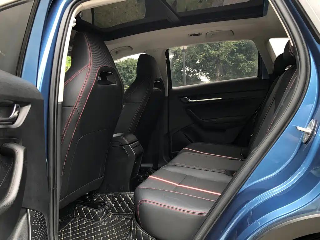 Skoda Kamiq 2020 — фото 10