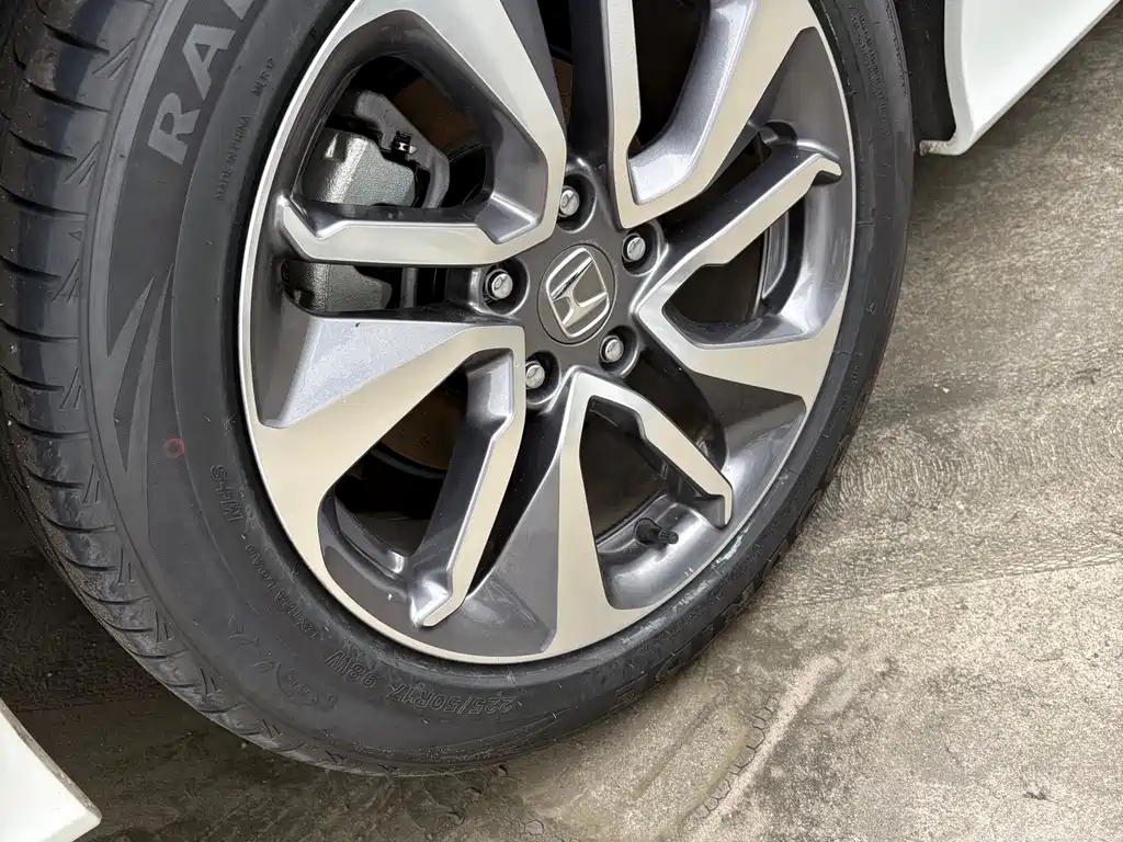Honda Inspire 2021 — фото 9