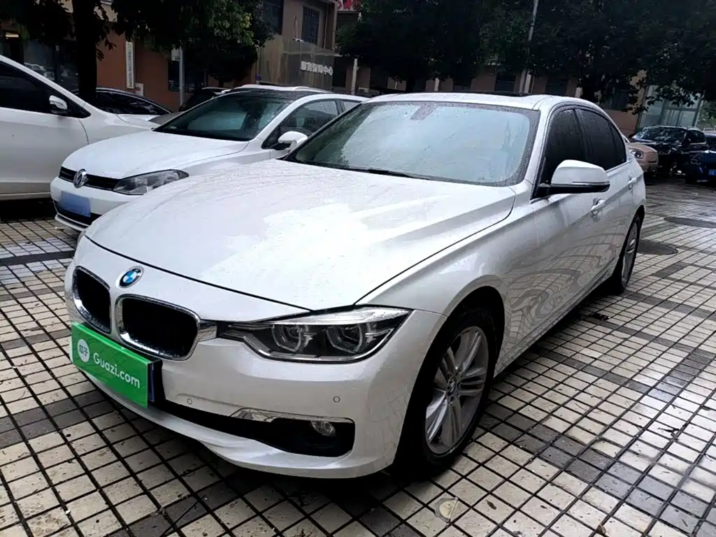 BMW 3 Series 2016 — фото 1