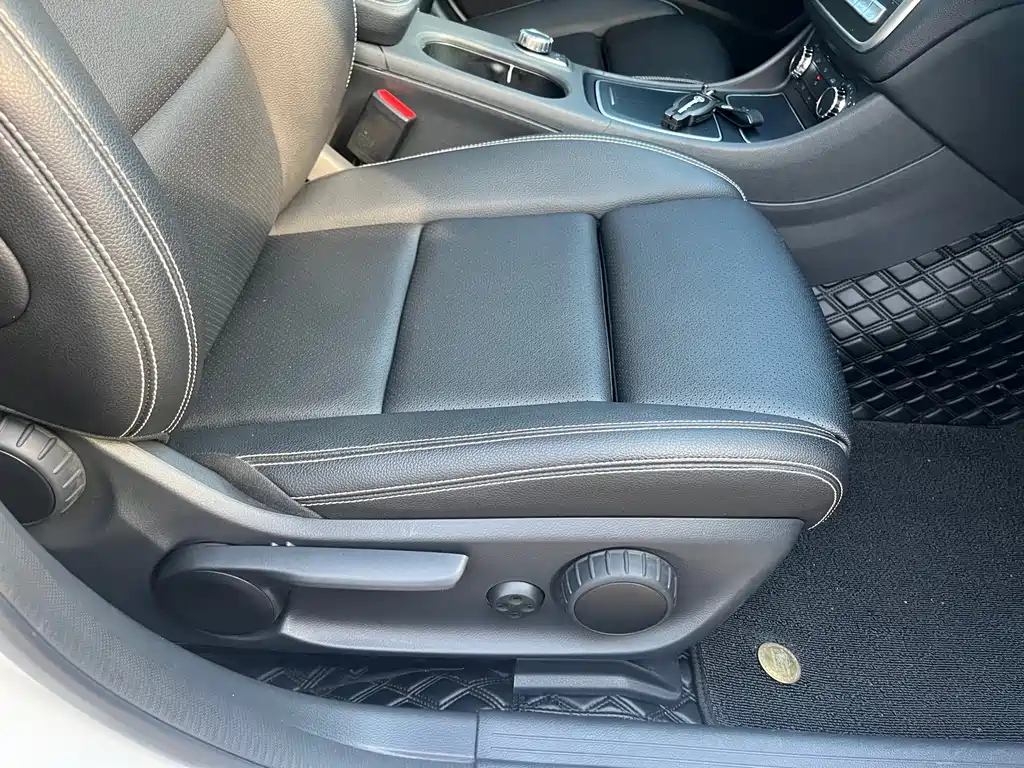 Mercedes-Benz GLA 2017 — фото 12