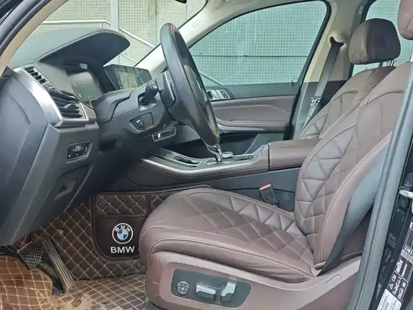BMW X5 2023