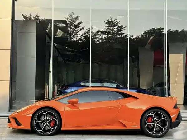 Lamborghini Huracan 2022