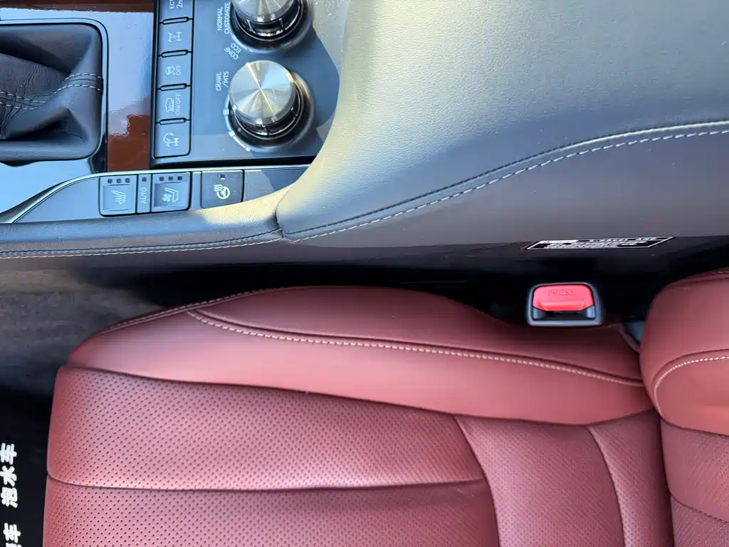 Lexus LX 2016 — фото 11