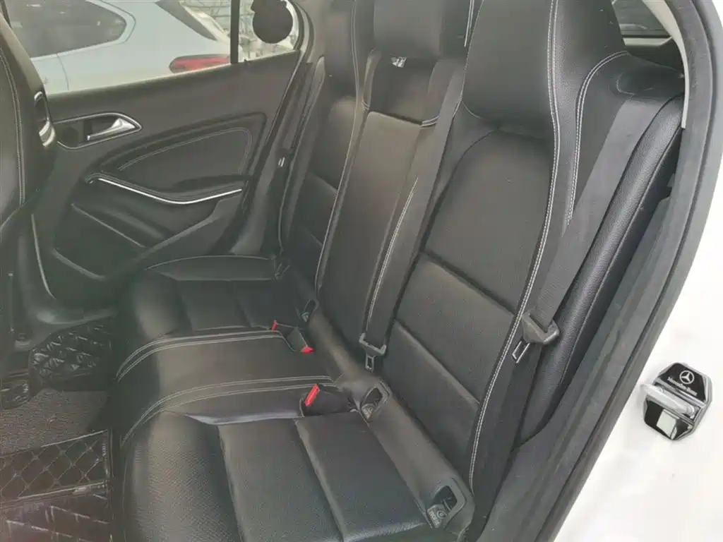 Mercedes-Benz GLA 2015 — фото 17
