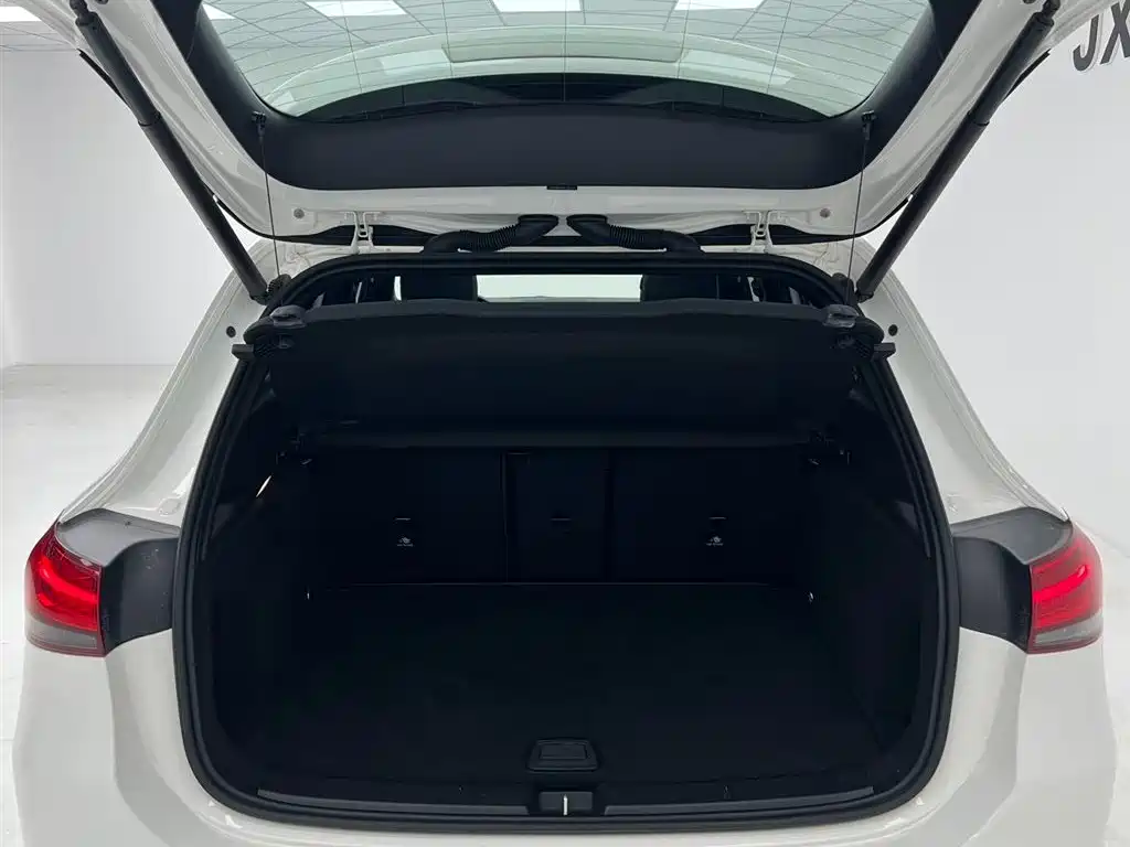 Mercedes-Benz GLA 2020 — фото 12