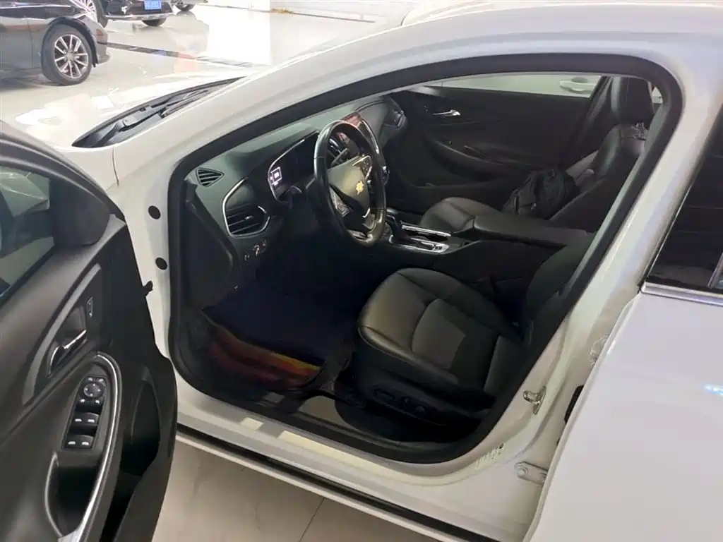 Chevrolet Malibu XL 2022 — фото 16