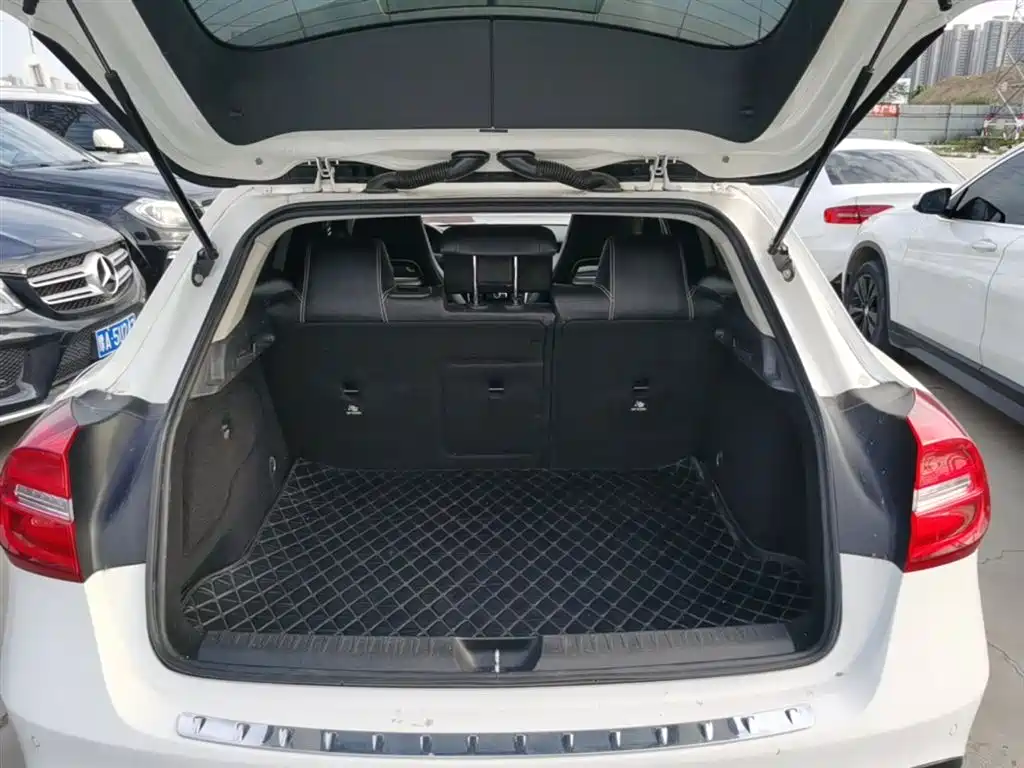 Mercedes-Benz GLA 2015 — фото 19