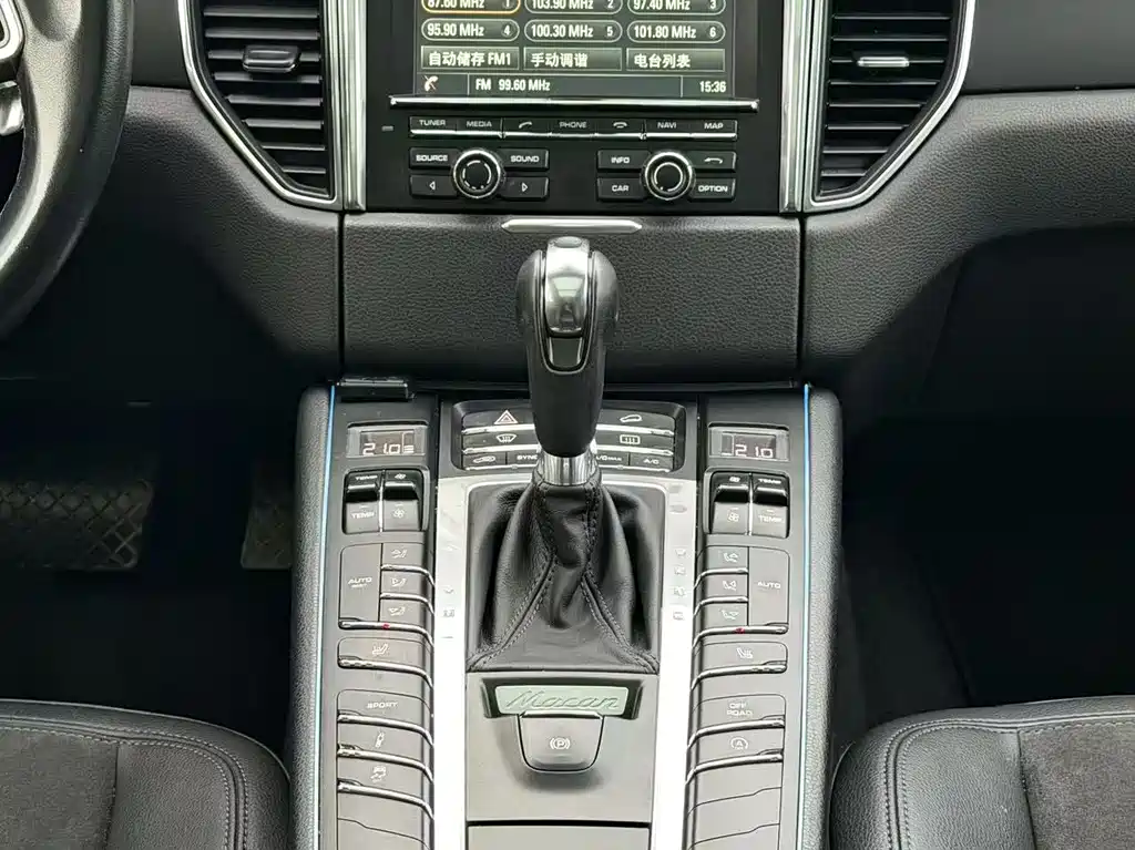 Porsche Macan 2015 — фото 6