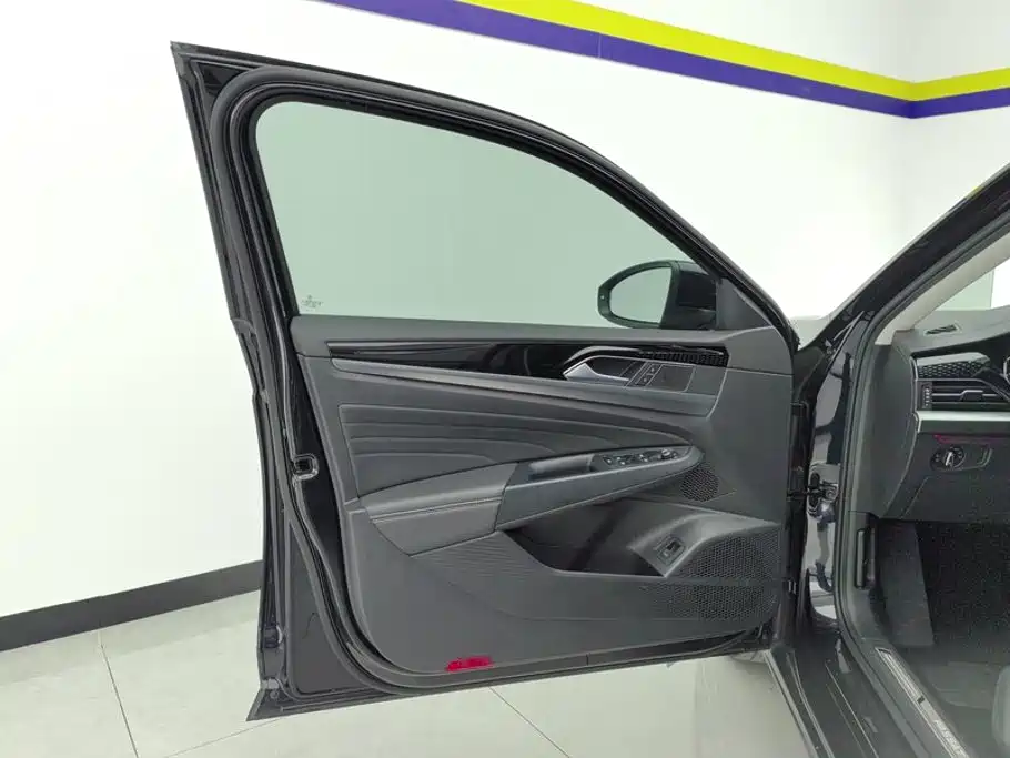Volkswagen Passat 2024