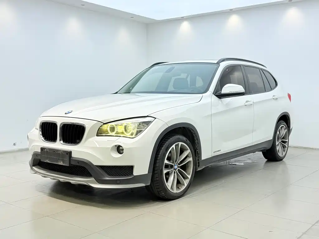BMW X1 2015 — фото 1