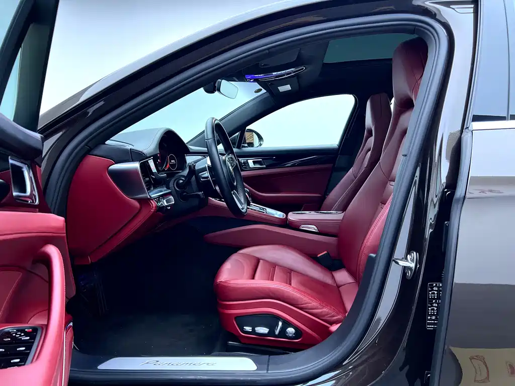 Porsche Panamera 2018 — фото 14