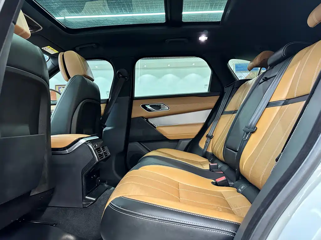 Land Rover Range Rover Velar 2019 — фото 6