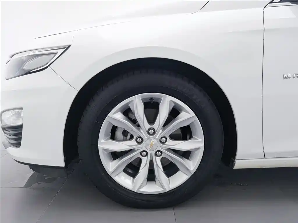 Chevrolet Malibu XL 2021 — фото 17