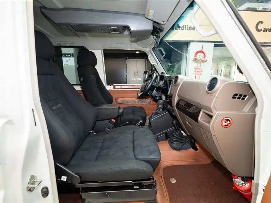 Toyota Land Cruiser 2025 — фото 10