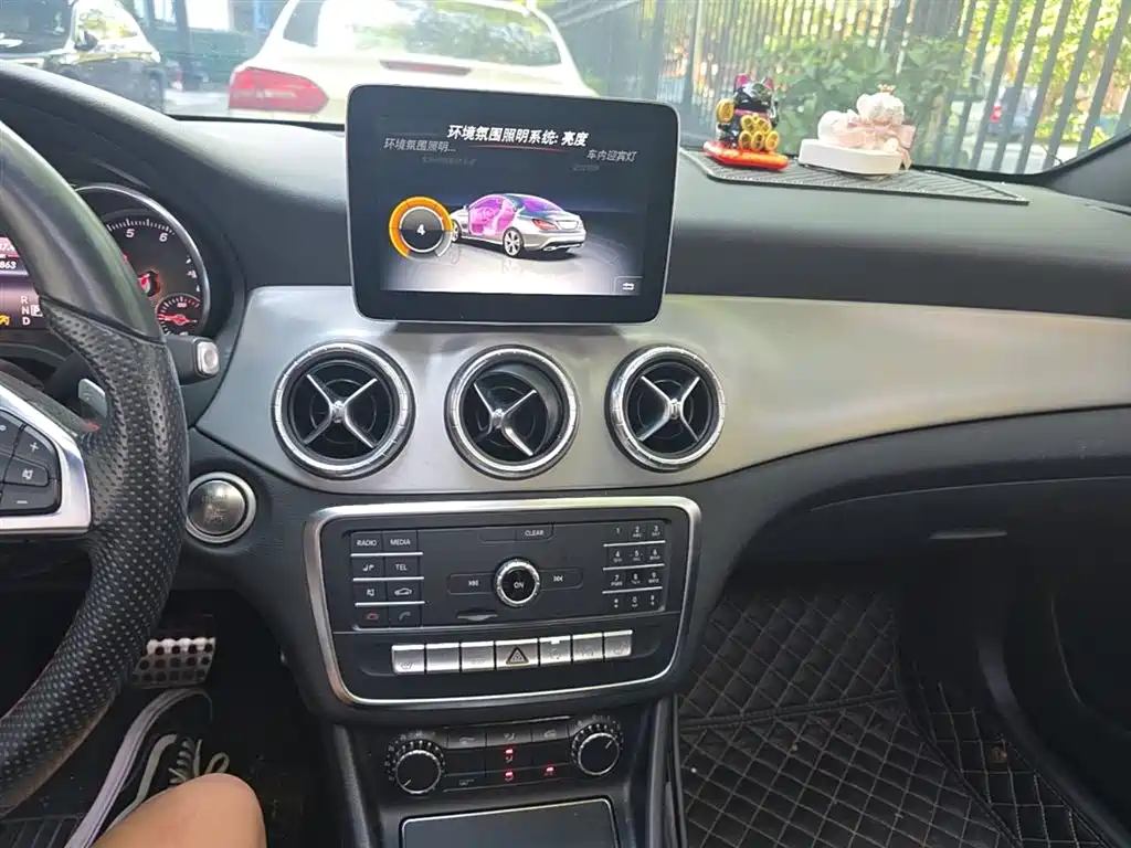 Mercedes-Benz CLA 2018 — фото 20