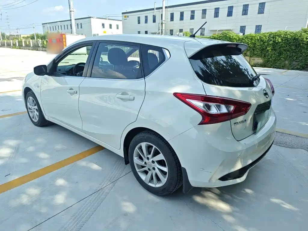 Nissan Tiida 2019