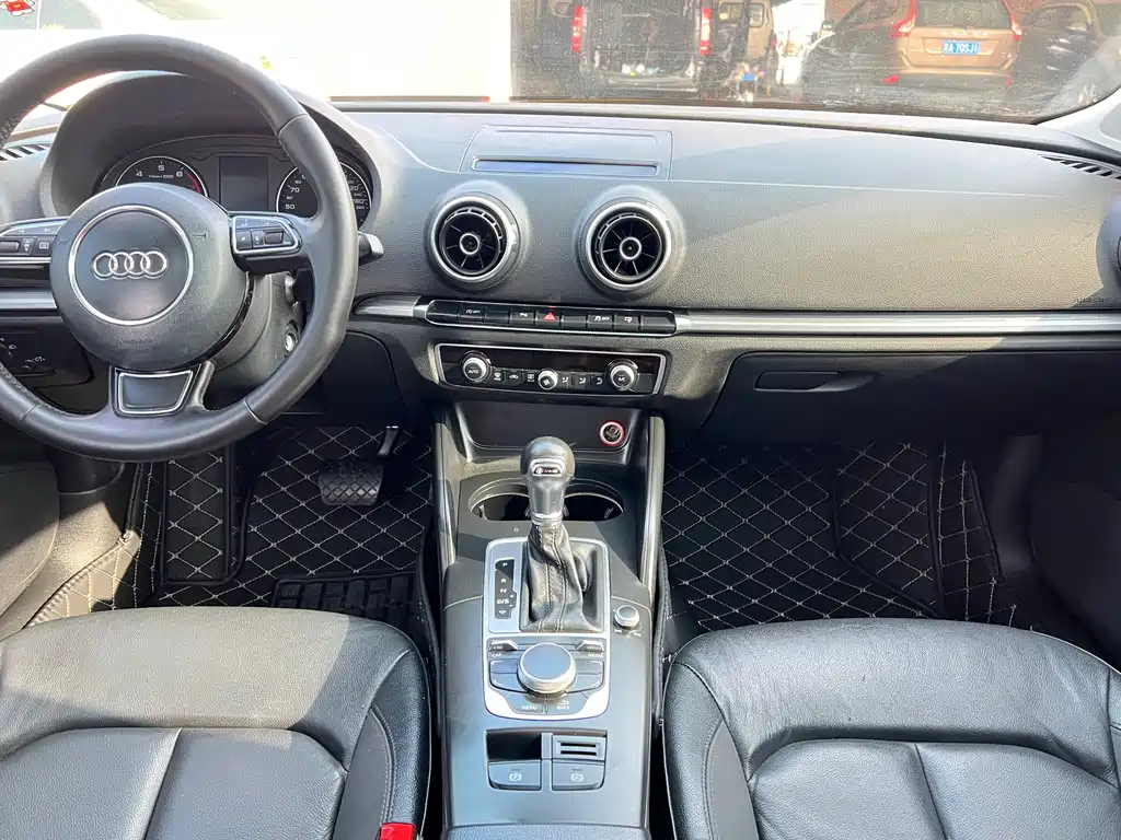 Audi A3 2015 — фото 16