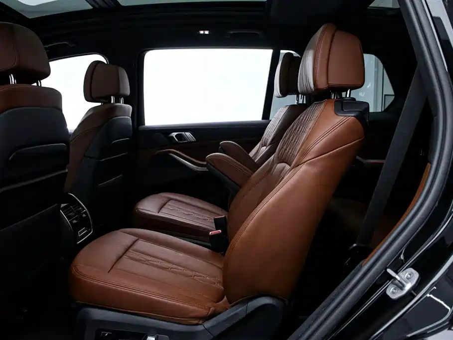 BMW X7 2021 — фото 14
