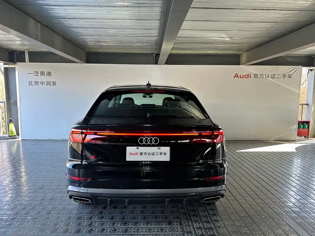 Audi Q8 2025 — фото 4