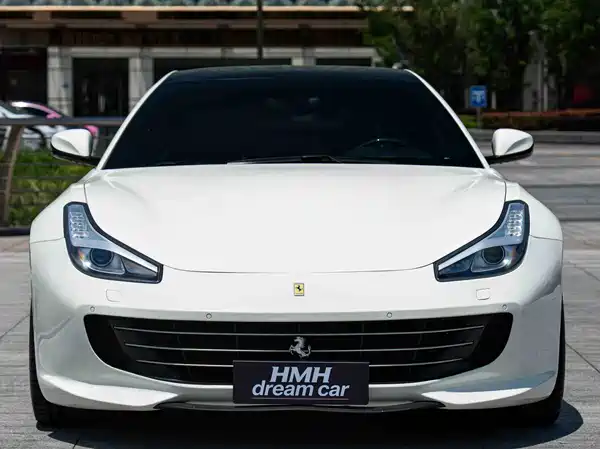 Ferrari GTC4Lusso 2017