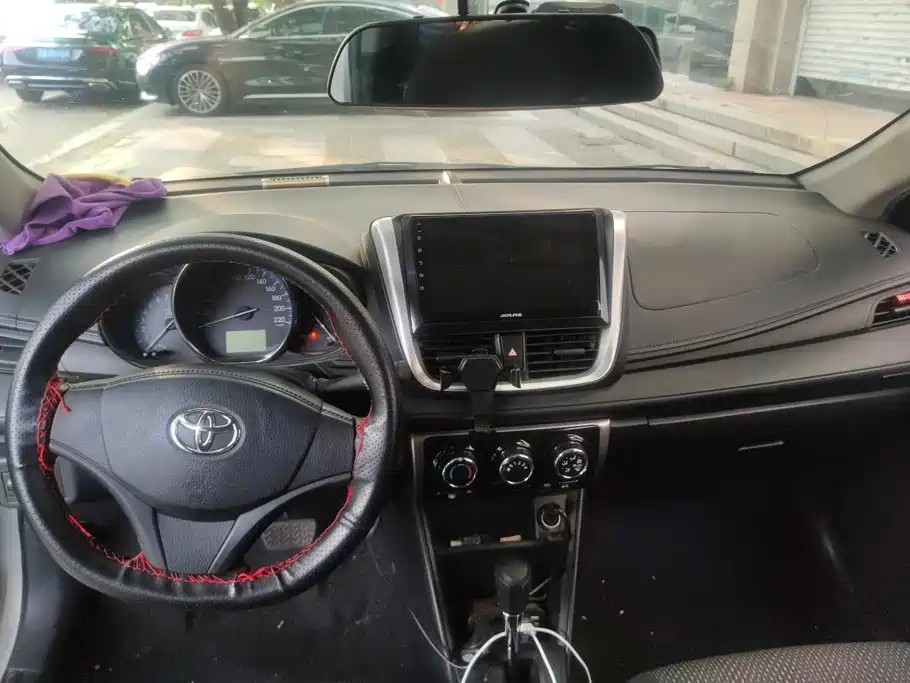 Toyota Vios 2017 — фото 12