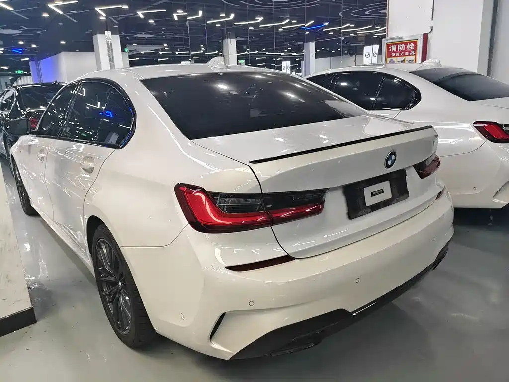 BMW 3 Series 2020 — фото 14