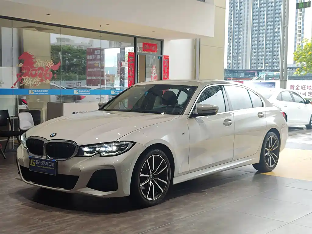 BMW 3 Series 2019 — фото 2