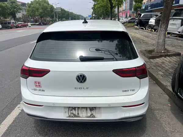 Volkswagen Golf 2022