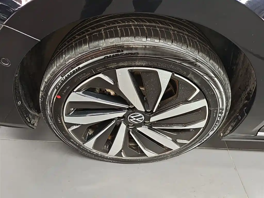 Volkswagen Passat 2022 — фото 23