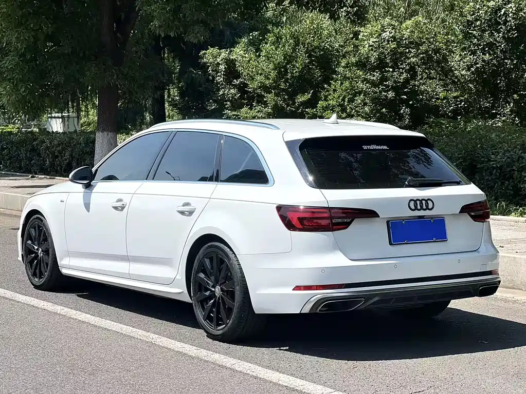 Audi A4 2020 — фото 4