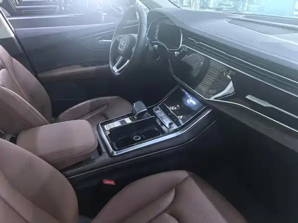 Audi Q7 2023