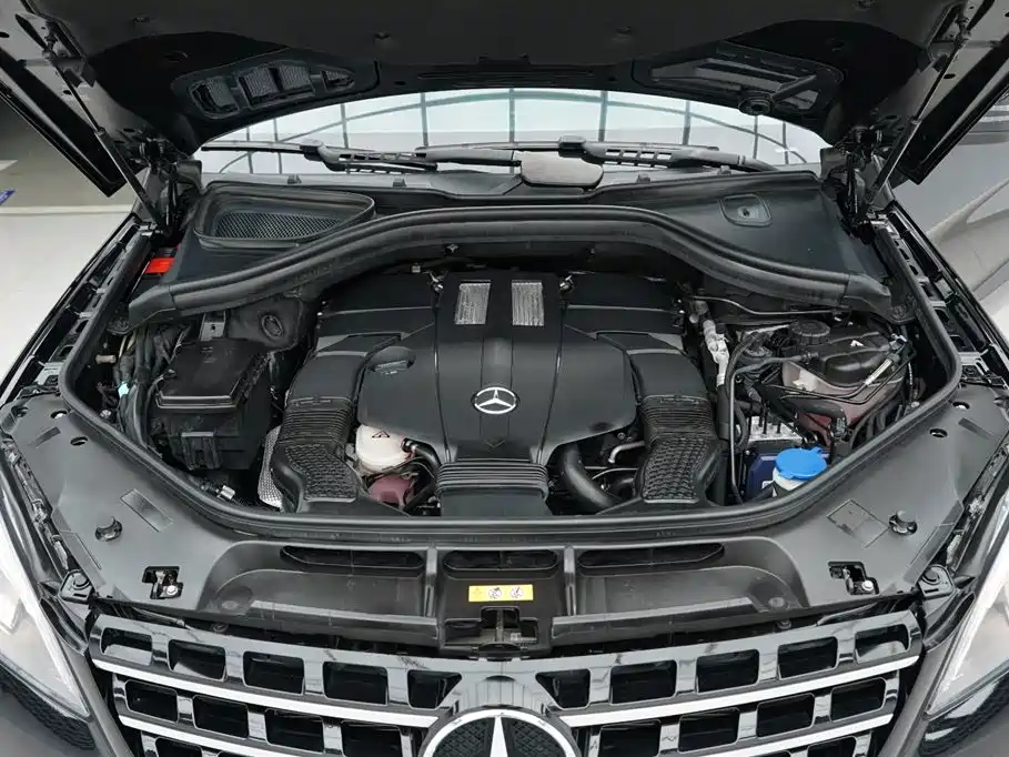 Mercedes-Benz M-Class 2015 — фото 32