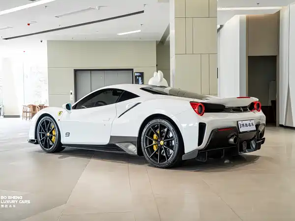 Ferrari 488 2019