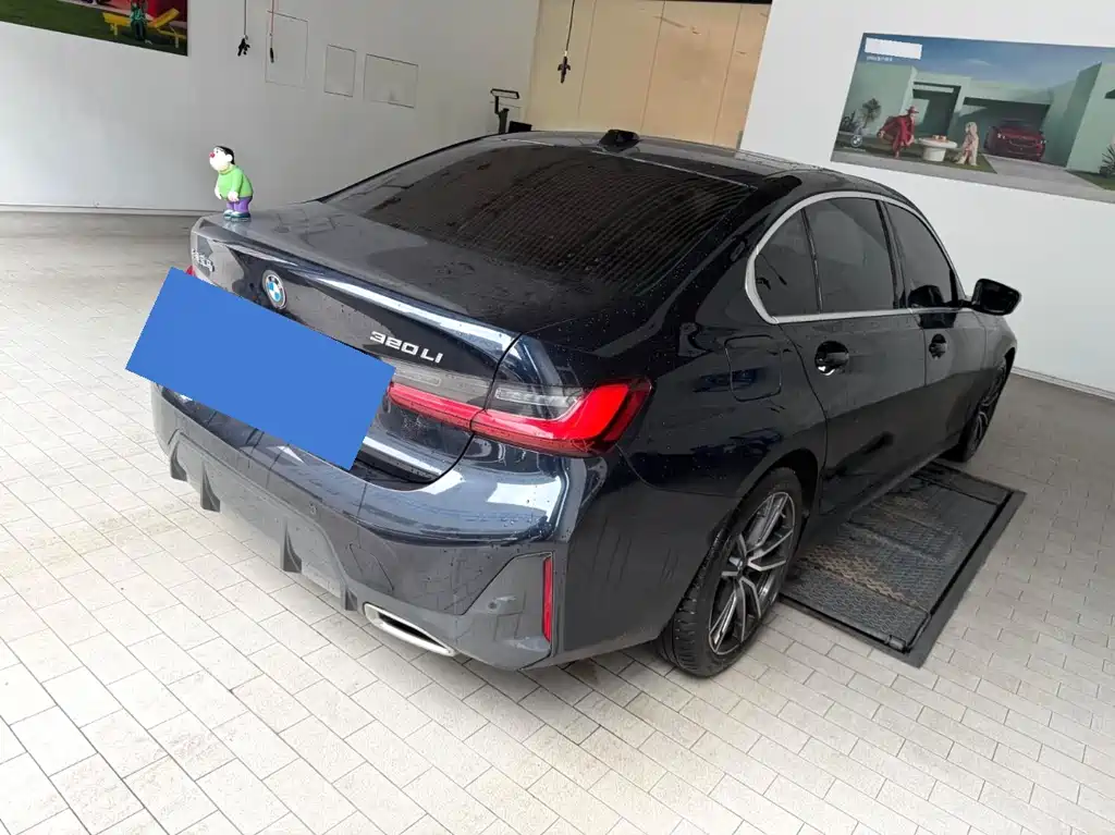 BMW 3 Series 2023